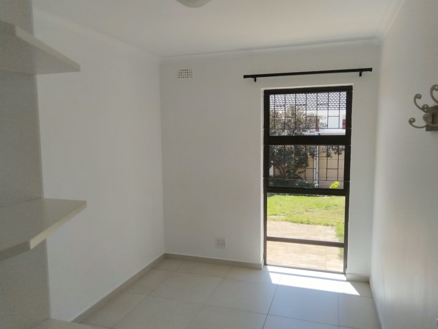 To Let 3 Bedroom Property for Rent in Silverglade Western Cape